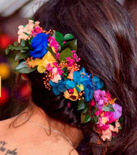Tocado de 15 cm · 2 Mini Rosas